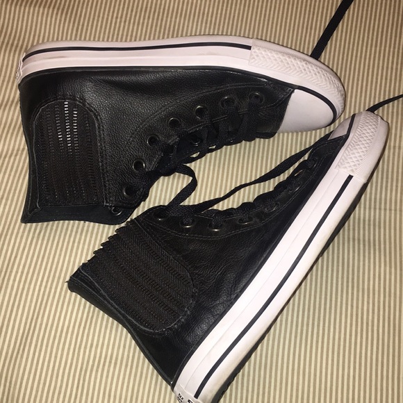 white converse with zipper